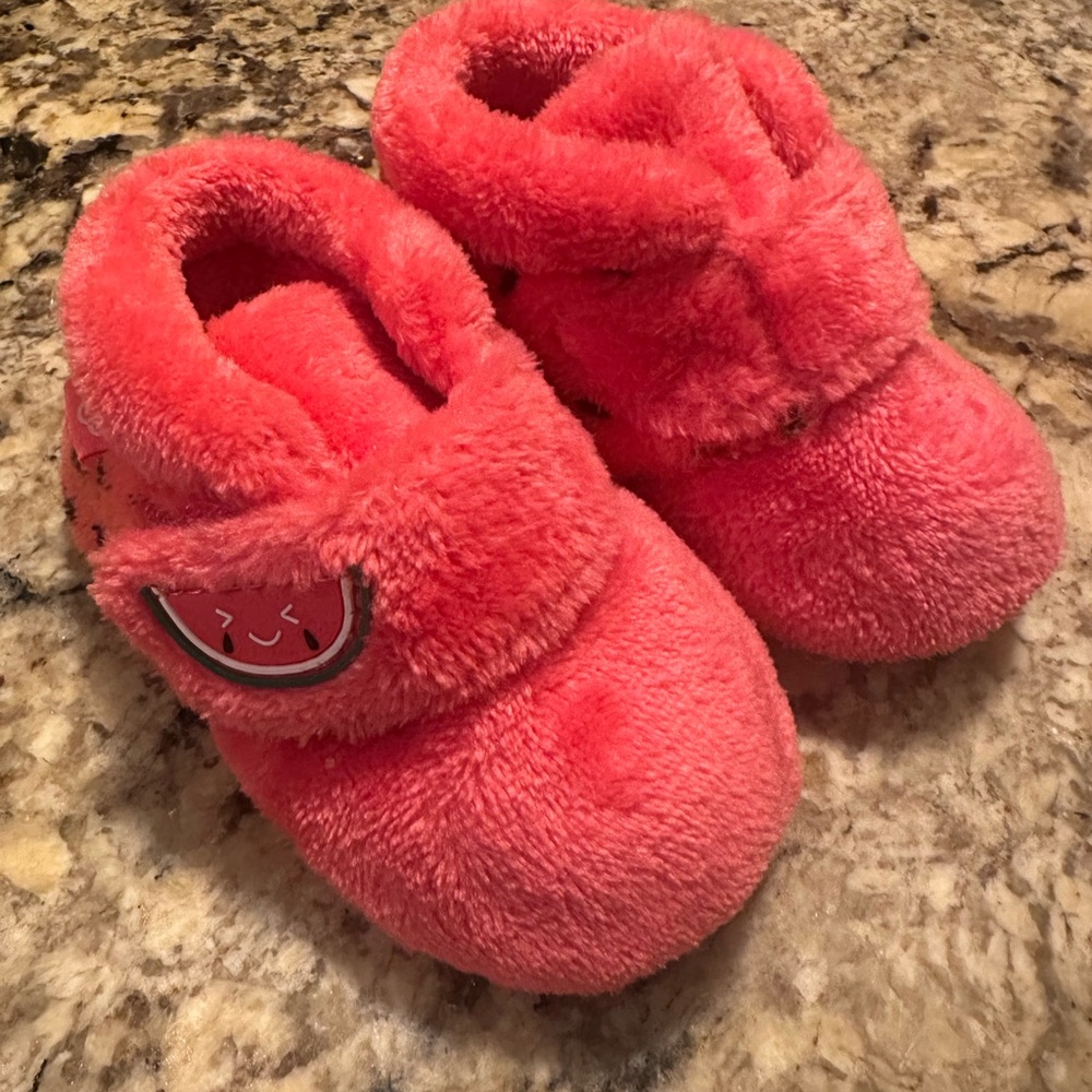 UGG Fuzzy Coral Kids Slippers